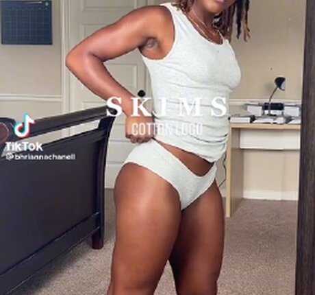 Bhrianna Chanell erotic model photos