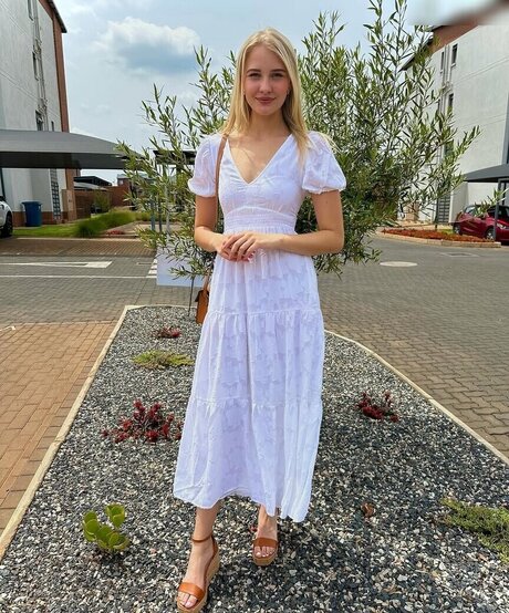 Juliet Small xxx pornstar galleries