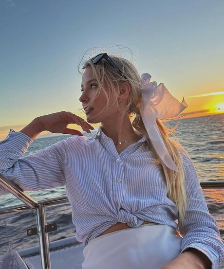 Juliet Small beautiful pornstar archive