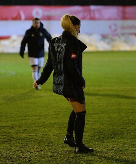 Elif Karaarslan erotic pornstar photos