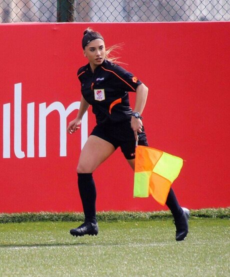 Elif Karaarslan porn model gallery