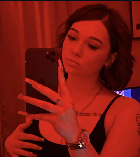 Caiidenn hd pornstar image