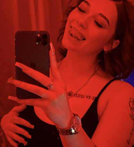 Caiidenn pretty pornstar image