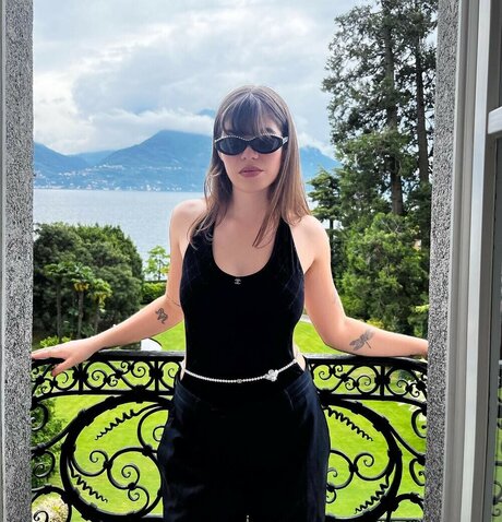 Molly Gallagher model perfect image