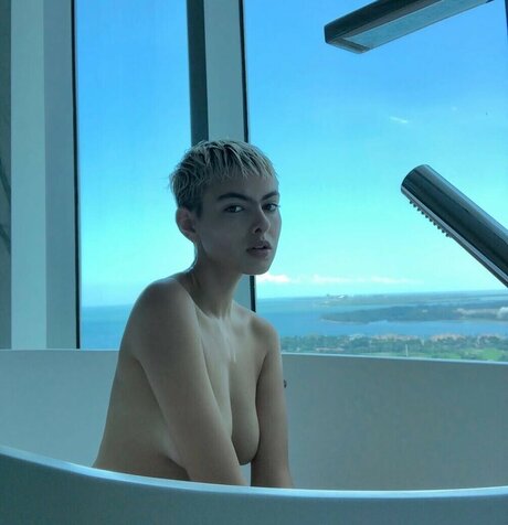 Hayden Graye perfect model pictures