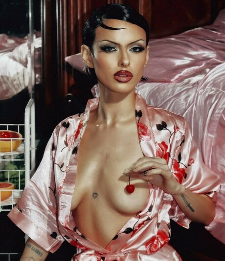 Hayden Graye pornstar sex pics