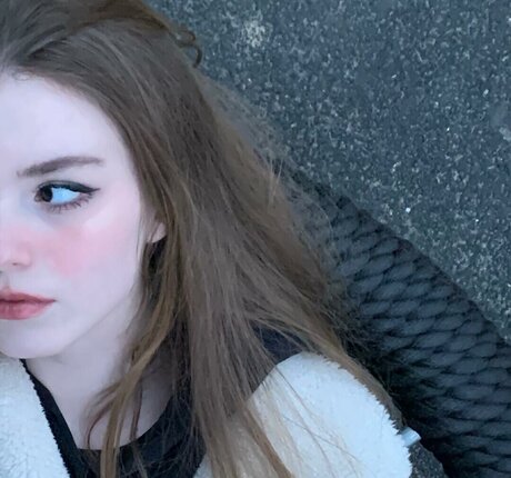 sosihue model beautiful image