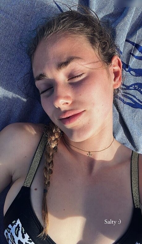 Clara Ferna ndez nude model gallery