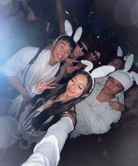 Courtney Luong exclusive star pictures