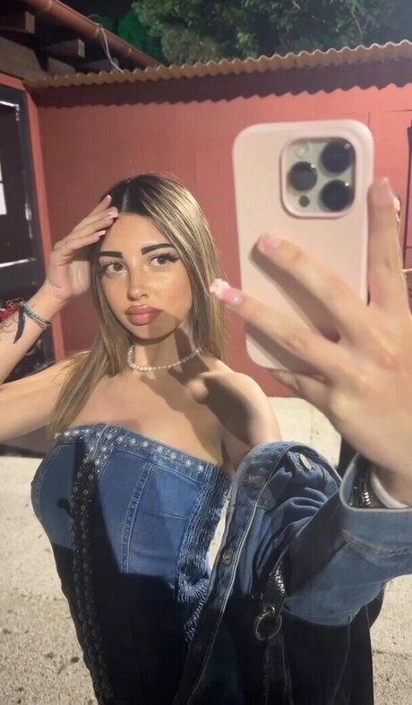 curvy free onlyfans nude photos