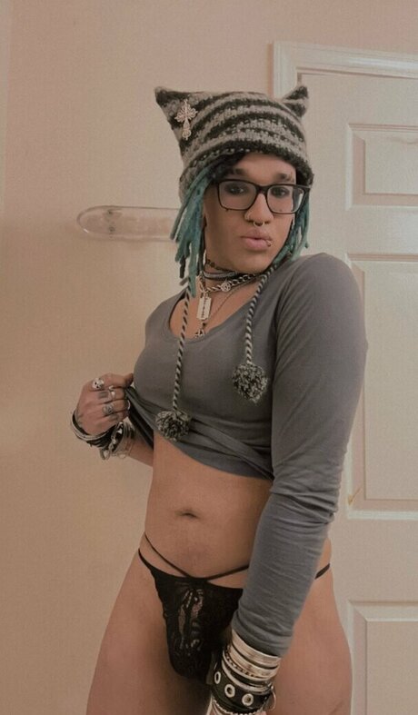 Kkthefallenone hot pornstar archive