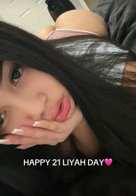 Prettymfliaa hot model pics