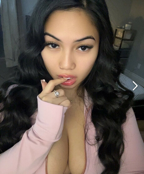 Prettymfliaa star hot photos