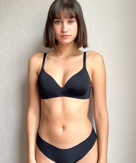 18 year old onlyfans sexy nudes pics