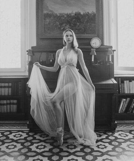 Maria Kompanets model high quality picture