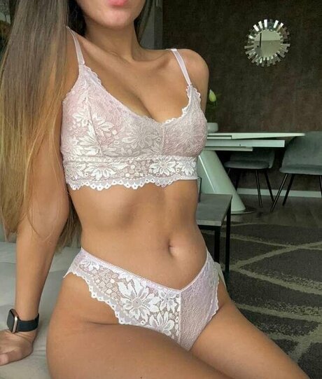 Nurse Olivia model image