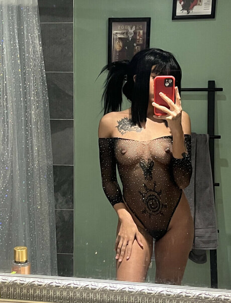 wh0rekag3 model exclusive picture