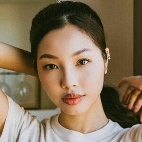 Joyce Htet model nudes image