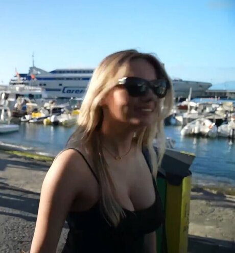 Snipsska naked pornstar photos