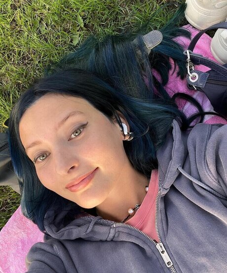 Jamie Lou Stenzel beautiful model image