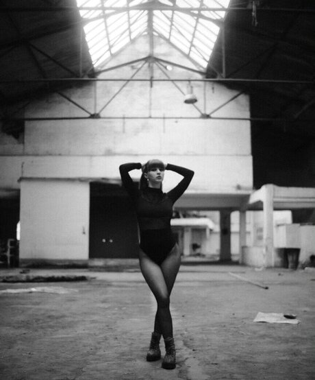 Sophie N ther sexy star pictures