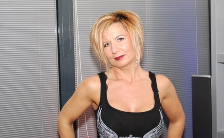 titty fuck onlyfans nude pics