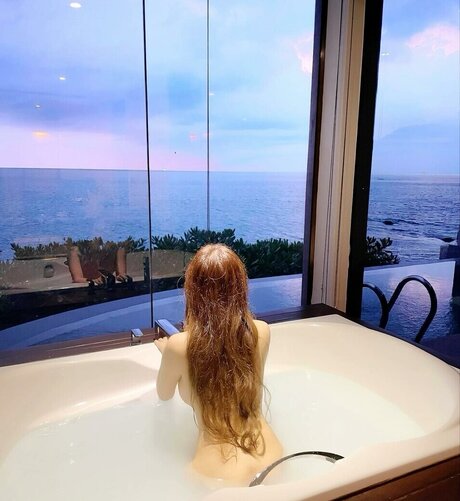 yogurtsita beautiful model photo