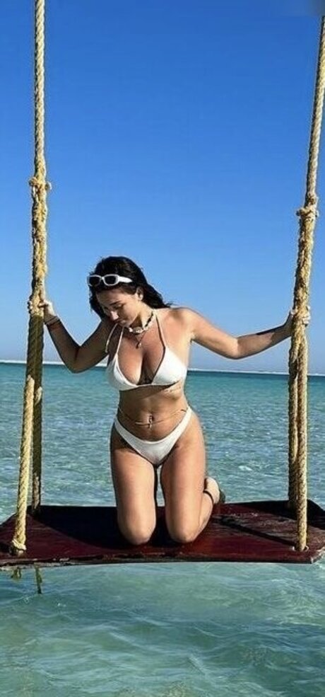 leonaankj adult model pictures