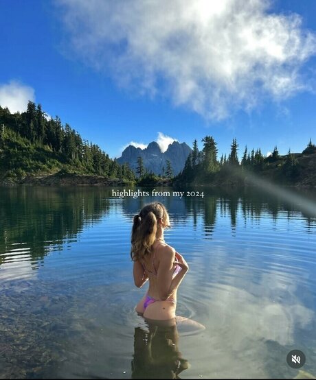 rhiannonhikes art pornstar galleries