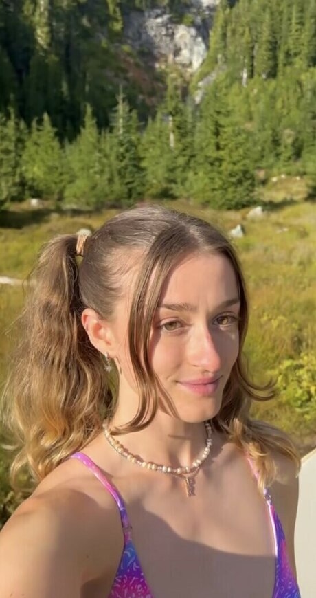 rhiannonhikes star art gallery