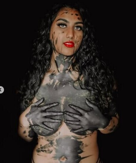 ravrodite hot actress pictures