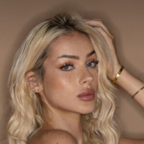 DJ Tabea model pretty image