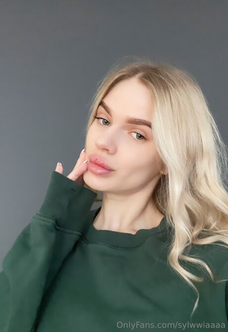 sylwwiaaaa model high quality image