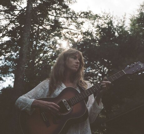 Anna St Louis pretty actress picture