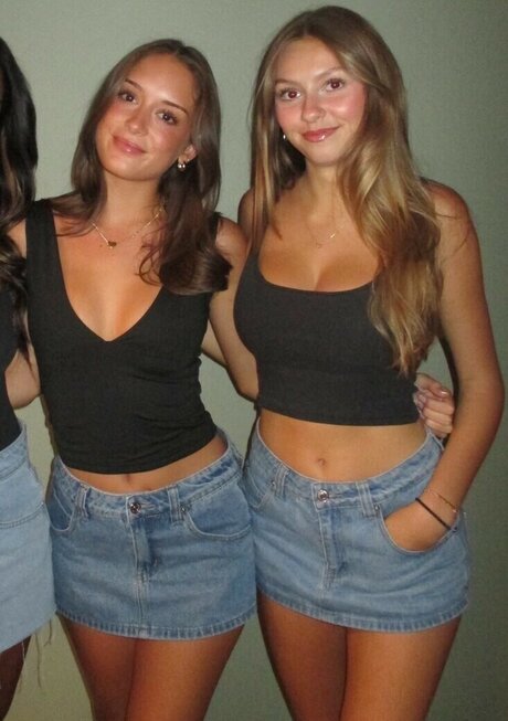 Mia Steele naked pornstar galleries