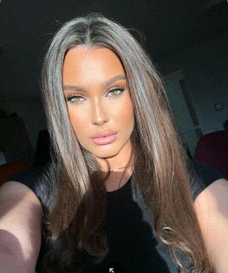 busty bbw onlyfans pornographic pics