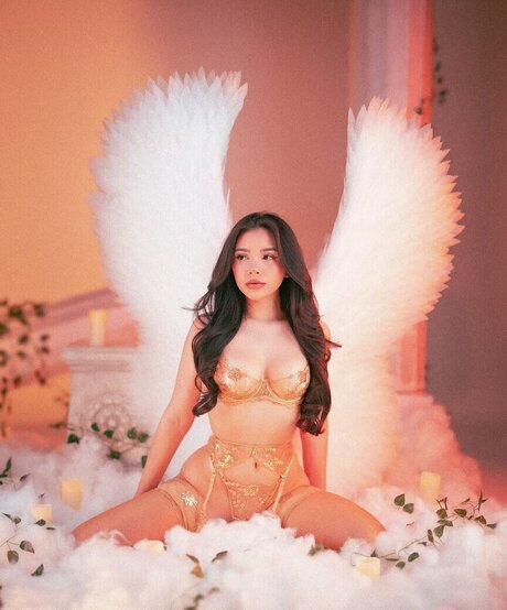 Alyssa Griffith pretty pornstar pictures