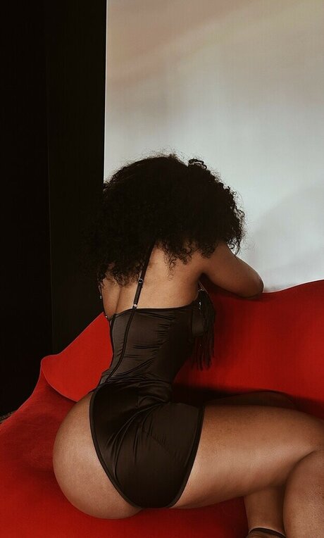 Trapezoidmouth pornstar nice picture