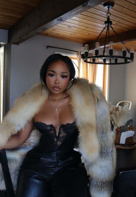 Trapezoidmouth star free picture