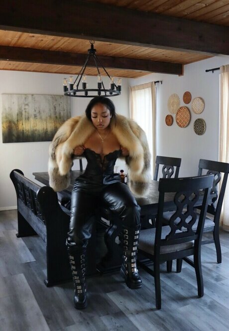 Trapezoidmouth exclusive model img