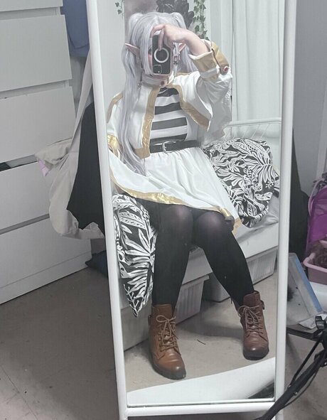 Meerxxxx free actress img