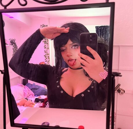 Meerxxxx hot model photo