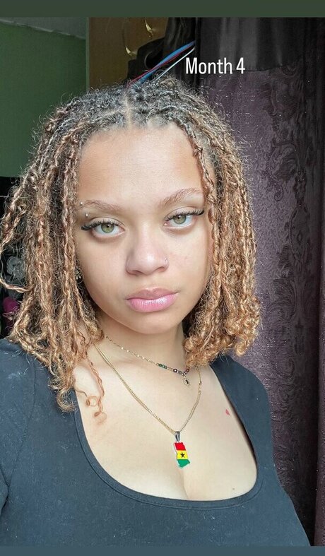 Lexcova model top pictures