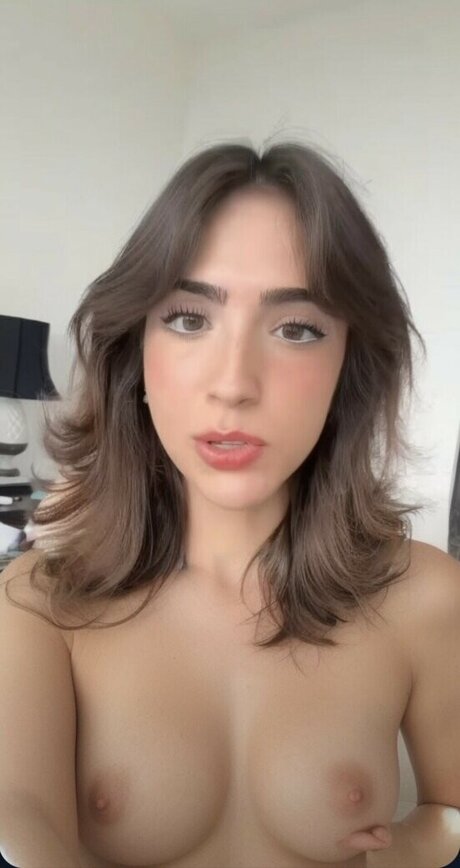 Gabriela Bee star nudes archive