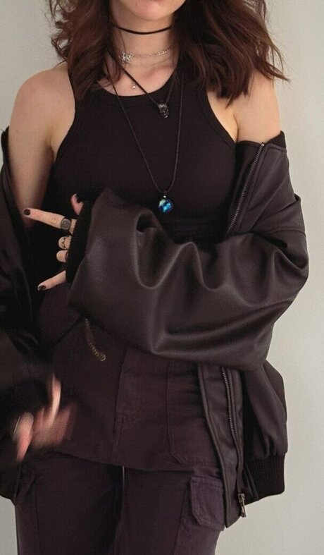 Gabriela Bee hd pornstar pics