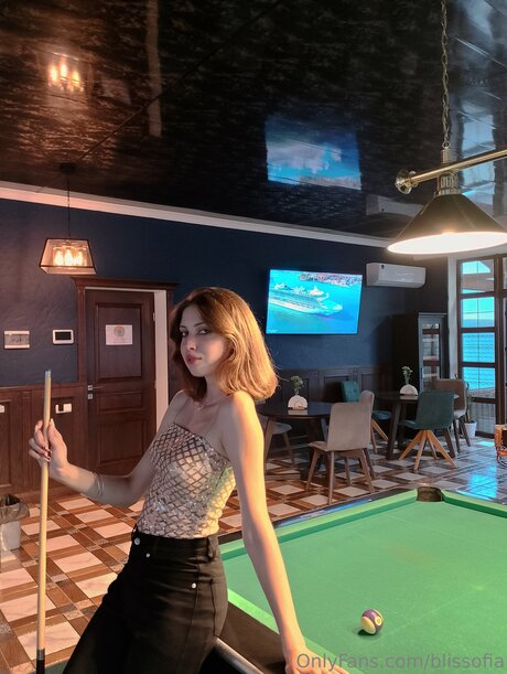 Blissofia model naked pictures