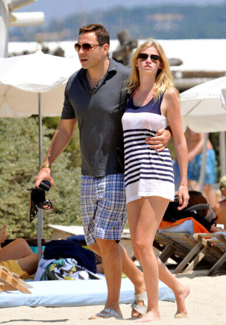 Lara Stone star exclusive archive