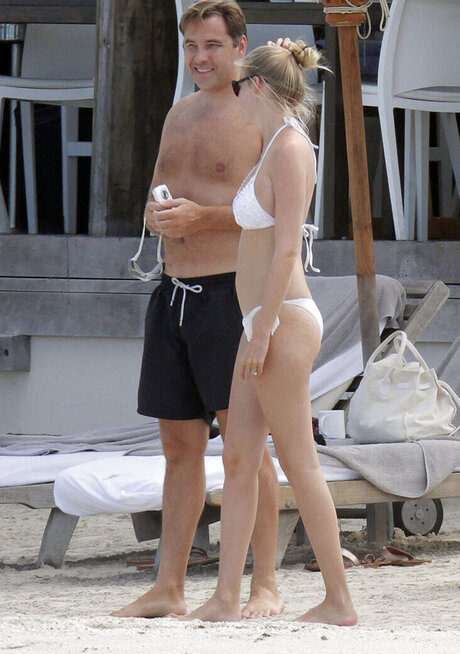 Lara Stone sexy pornstar img