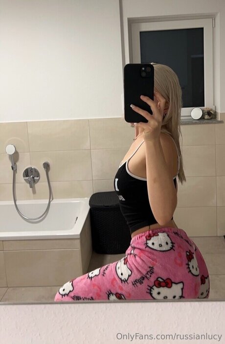 Russianlucy star sexy pictures