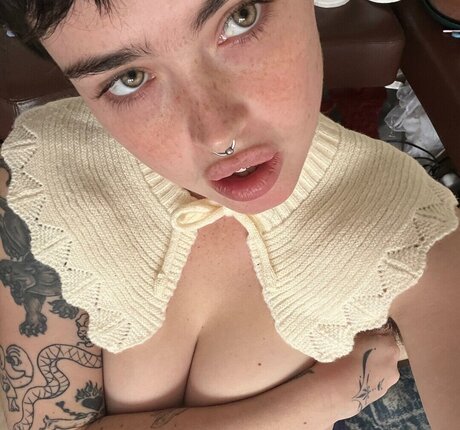 motherbimbo model sexy images